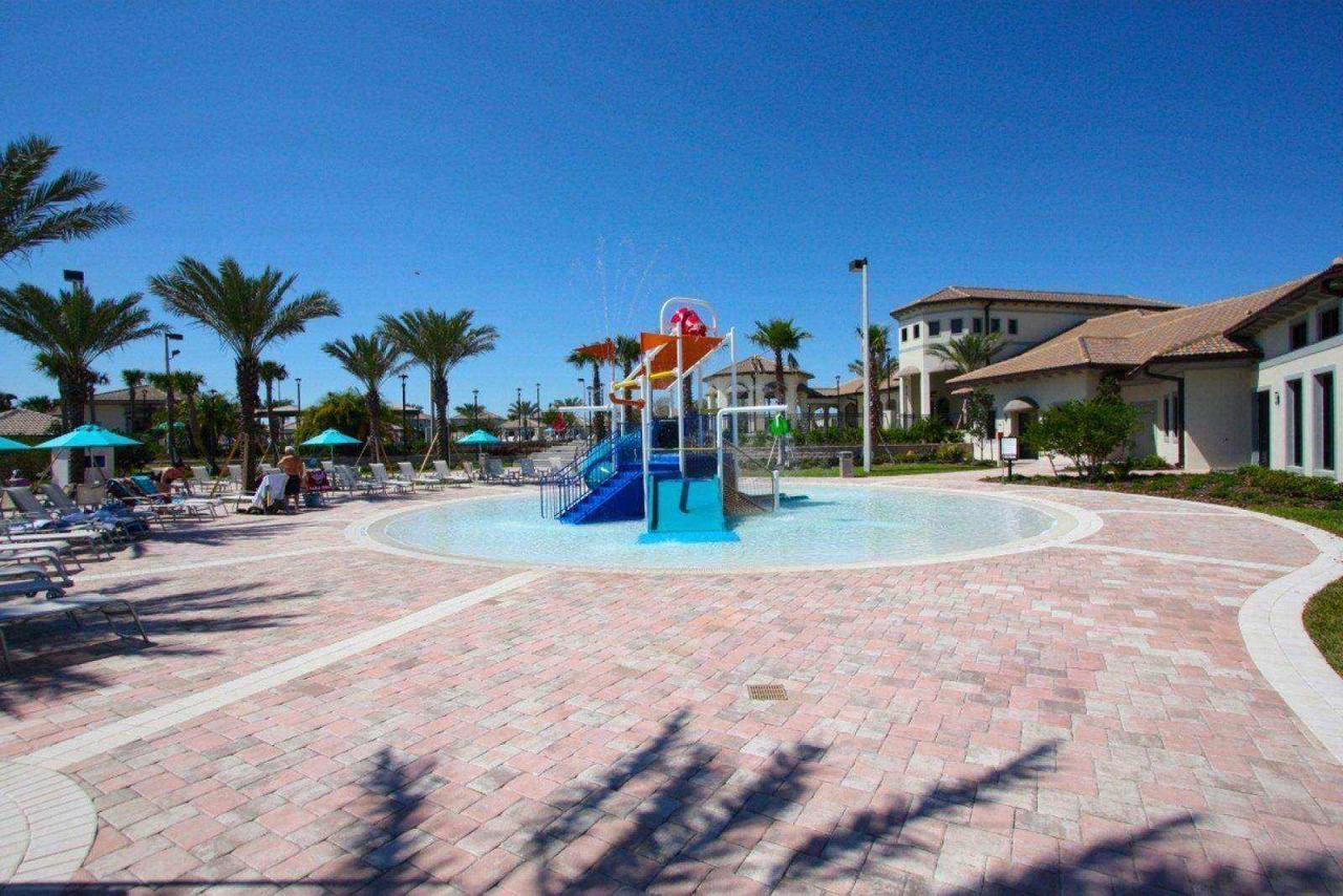 Gorgeous 9 Bedroom Pool Home Sleeps Up To 24 People Davenport Luaran gambar